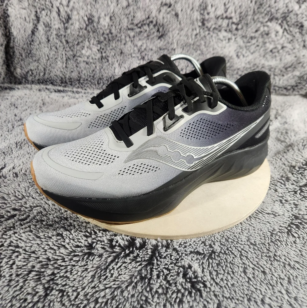 Saucony Tide 2 'Cloud Black' Running Shoes Men's Size 11 - Picture 4 of 9